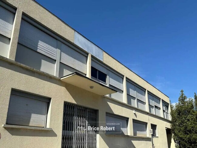 Plus de détails pour 17 Rue Vaucanson, Décines-Charpieu - Local d’activités à vendre
