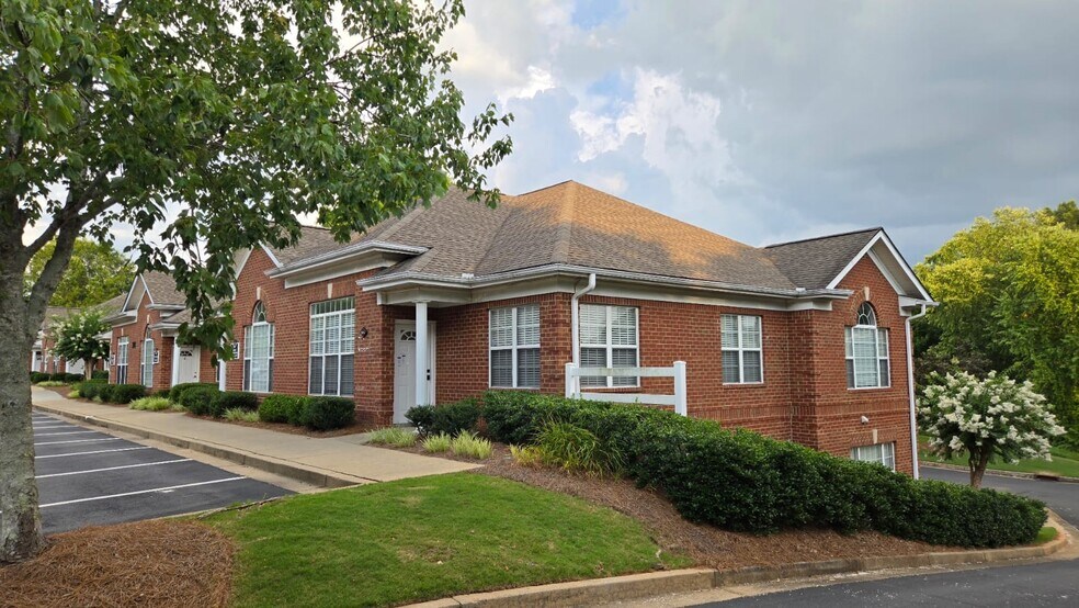 3883 Rogers Bridge Rd, Duluth, GA à louer - Photo de l’immeuble – Image 2 sur 2
