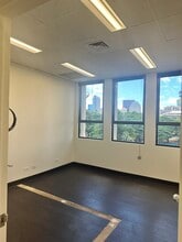 600 Kapiolani Blvd, Honolulu, HI à louer Photo intérieure– Image 2 sur 7