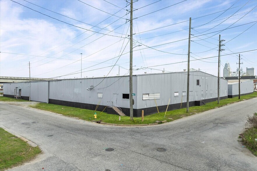 717 Conception Street Rd, Mobile, AL à louer - Photo de l’immeuble – Image 2 sur 11