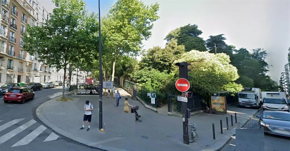 Local commercial dans Paris à louer - Photo de l’immeuble – Image 1 sur 2