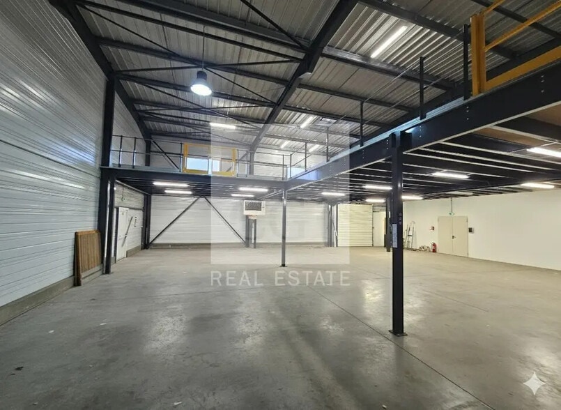 Local d'activités dans Chapareillan à vendre - Photo intérieure – Image 2 sur 14