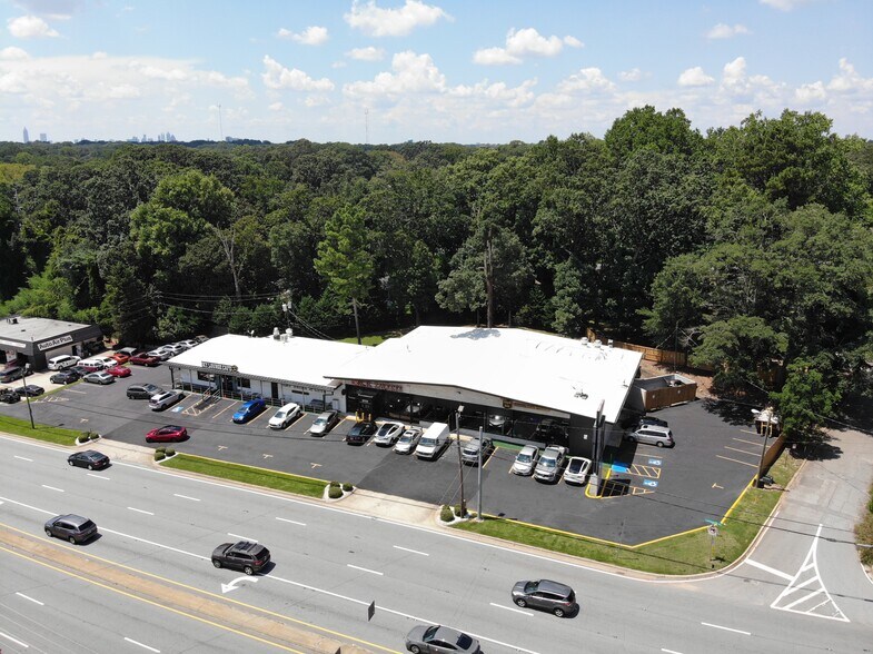 1850 Lawrenceville Hwy, Decatur, GA à vendre - Photo de l’immeuble – Image 3 sur 13