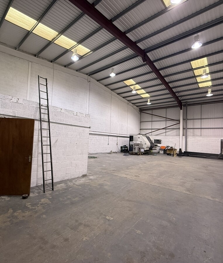 Moat Way, Barwell, LEC LE9 8EY - Lot C2 - - Photo intérieure - Image 1 of 3