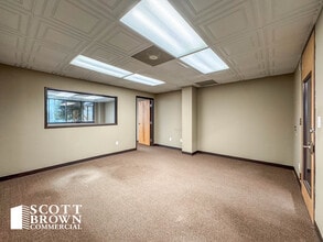 4401 N Interstate 35, Denton, TX à louer Photo intérieure– Image 1 sur 2