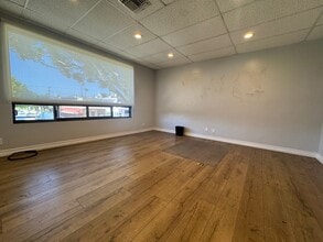 10600 W Pico Blvd, Los Angeles, CA à louer Photo intérieure– Image 1 sur 20