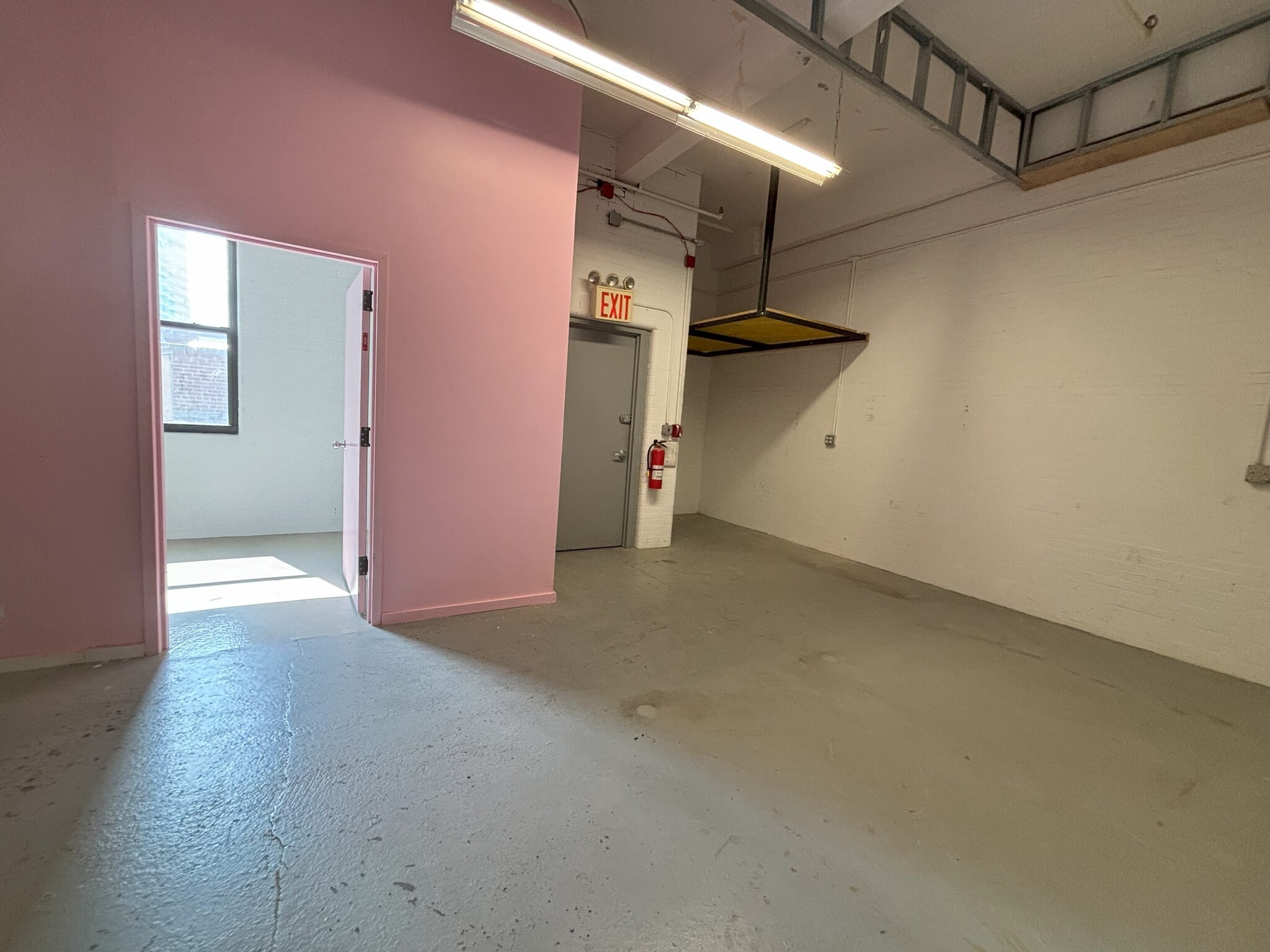 526 46th Ave, Long Island City, NY à louer Photo intérieure– Image 1 sur 5