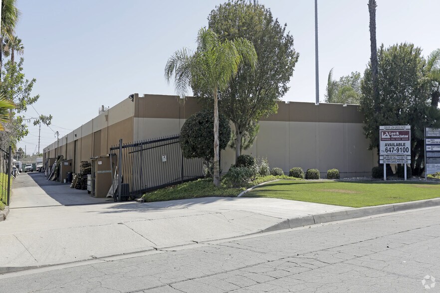 13656-13666 Bora Dr, Santa Fe Springs, CA à louer - Photo de l’immeuble – Image 3 sur 7