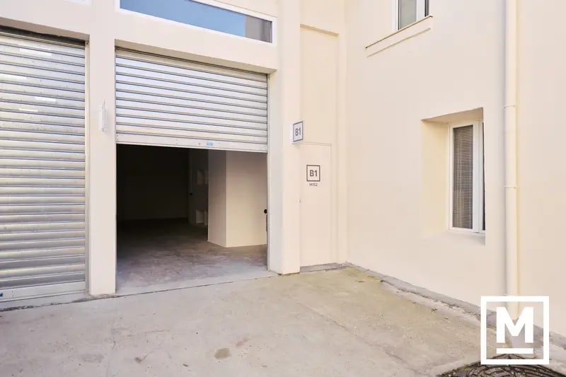 152 Rue de Paris, Montreuil à louer Photo de l’immeuble– Image 1 sur 4