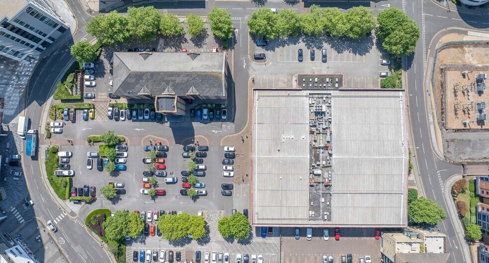 4 Ocean Way, Southampton à louer - Aérien – Image 2 sur 4