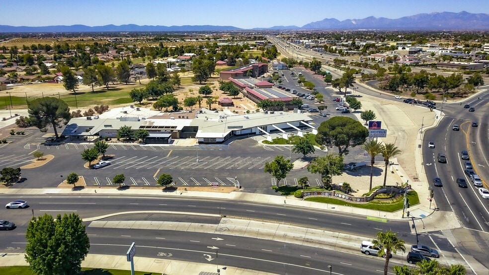 14173 Green Tree Blvd, Victorville, CA à louer - Aérien – Image 2 sur 2