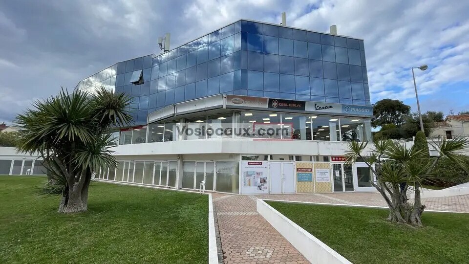 Bureau dans Saint-Laurent-du-Var à louer - Photo de l’immeuble – Image 2 sur 5