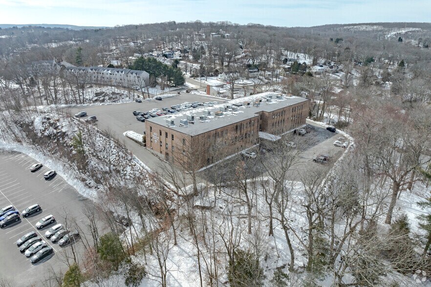60 Westwood Ave, Waterbury, CT à vendre - Aérien – Image 3 sur 8