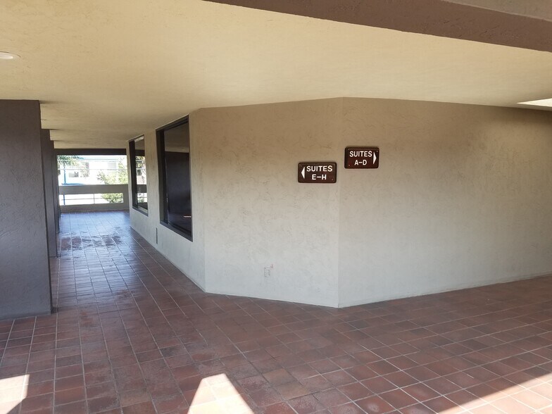 700 2nd St, Encinitas, CA à louer - Photo de l’immeuble – Image 3 sur 13