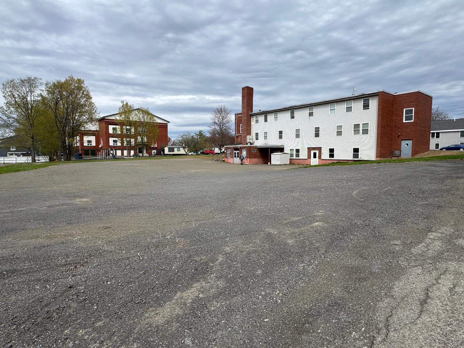 45 School St, Houlton, ME à louer Photo principale– Image 1 sur 17