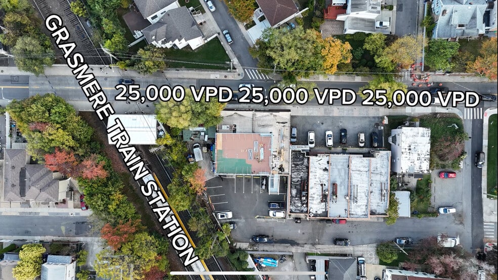 2100 Clove Rd, Staten Island, NY à louer - Photo de l’immeuble – Image 2 sur 23