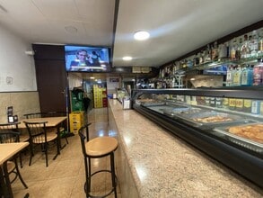 Local commercial dans Barcelone, Barcelona à louer Photo intérieure– Image 2 sur 4