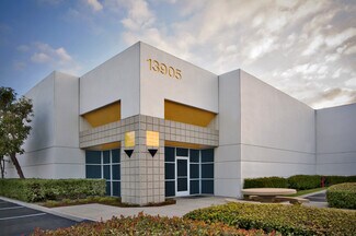 Plus de détails pour 13933 Magnolia Ave, Chino, CA - Industriel/Logistique à louer