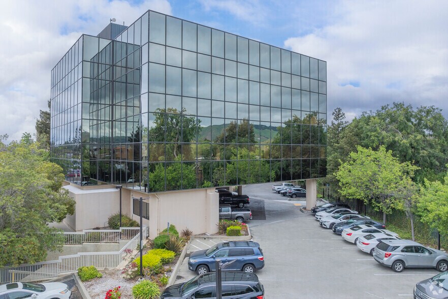 1860 Mowry Ave, Fremont, CA à louer - Photo de l’immeuble – Image 2 sur 16