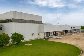 Plus de détails pour 685 John B Sias Memorial Pkwy, Fort Worth, TX - Industriel/Logistique à louer