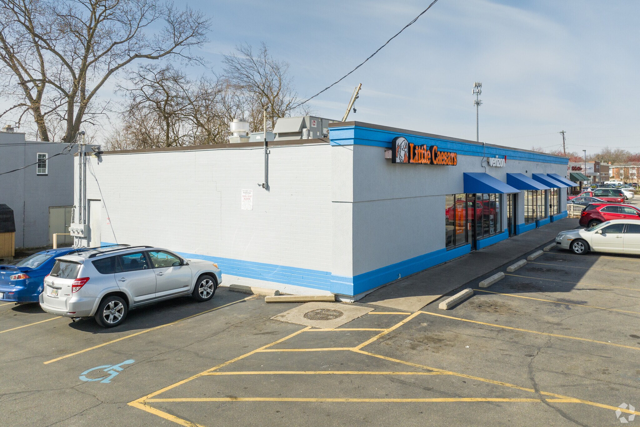 3247 W Alexis Rd, Toledo, OH à louer Photo principale– Image 1 sur 6