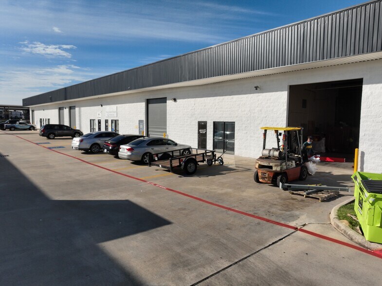 3115 Fry Rd, Katy, TX à louer - Photo de l’immeuble – Image 3 sur 18