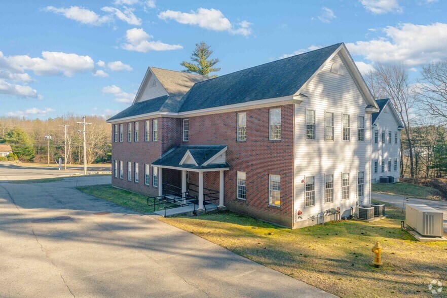 448 Boston St, Topsfield, MA à louer - Photo de l’immeuble – Image 2 sur 6