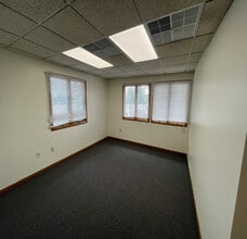 860 US Highway 1, Edison, NJ à vendre Photo intérieure– Image 1 sur 1