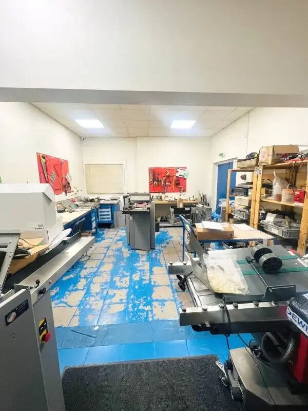 Plus de détails pour Industriel/Logistique à vendre