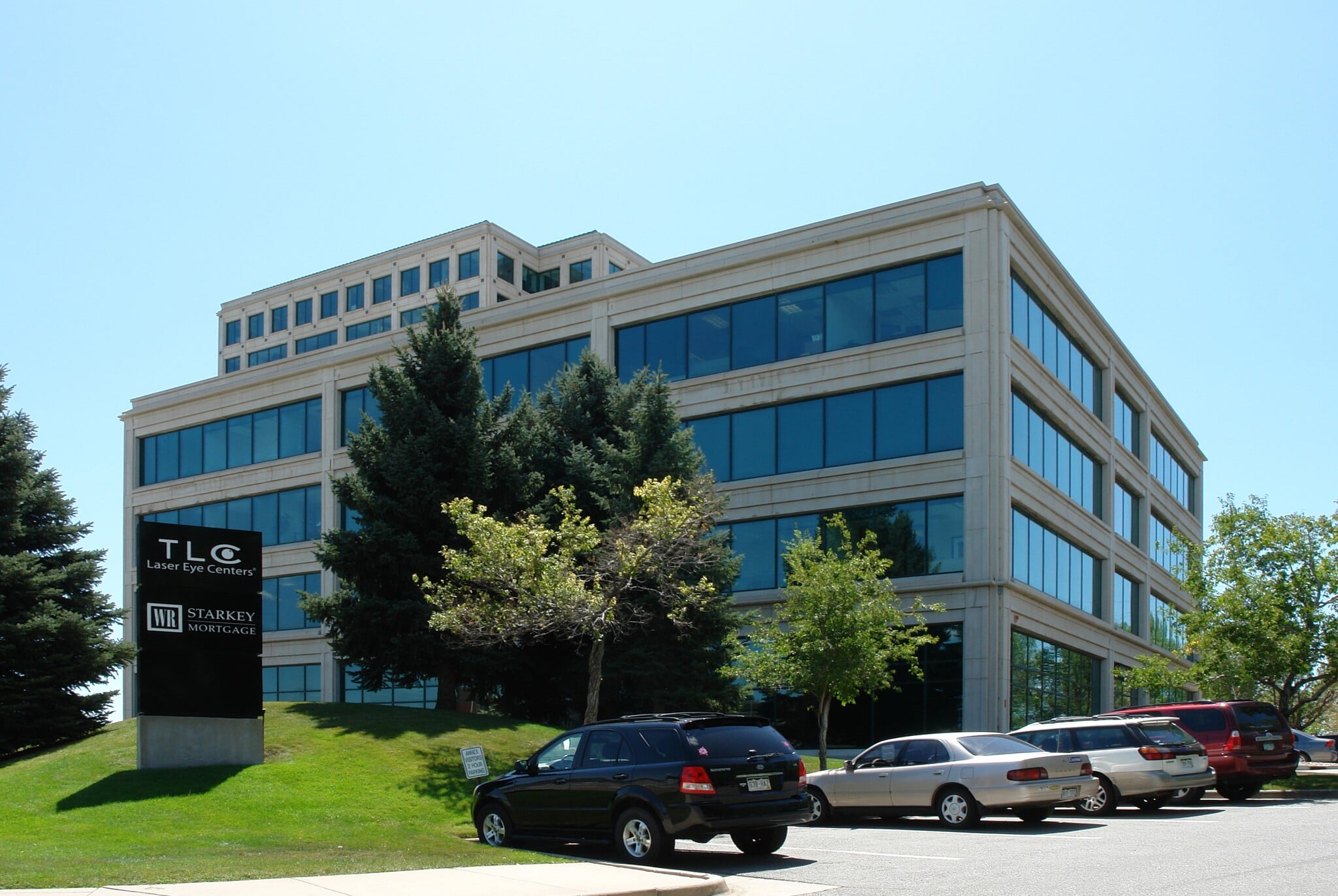 2000 S Colorado Blvd, Denver, CO à louer Photo de l’immeuble– Image 1 sur 11