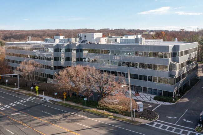 Plus de détails pour 1010 Northern Blvd, Great Neck, NY - Bureau, Bureau/Médical à louer