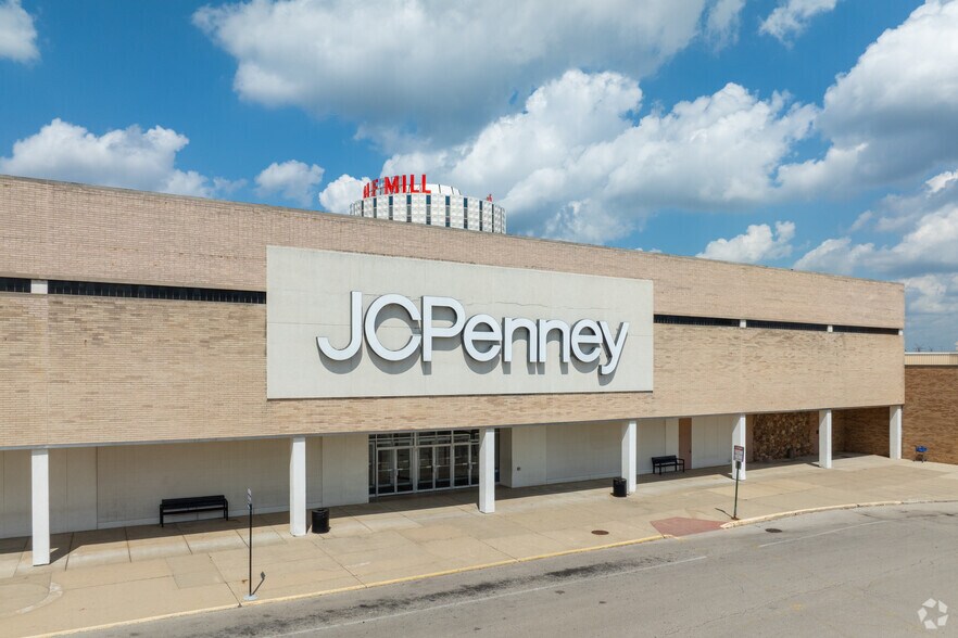 220 Golf Mill Ctr, Niles, IL à vendre - Photo principale – Image 1 sur 4