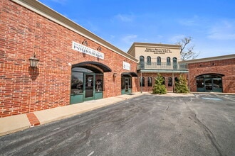 1001 SE 28th St, Bentonville, AR à louer Photo intérieure– Image 2 sur 13