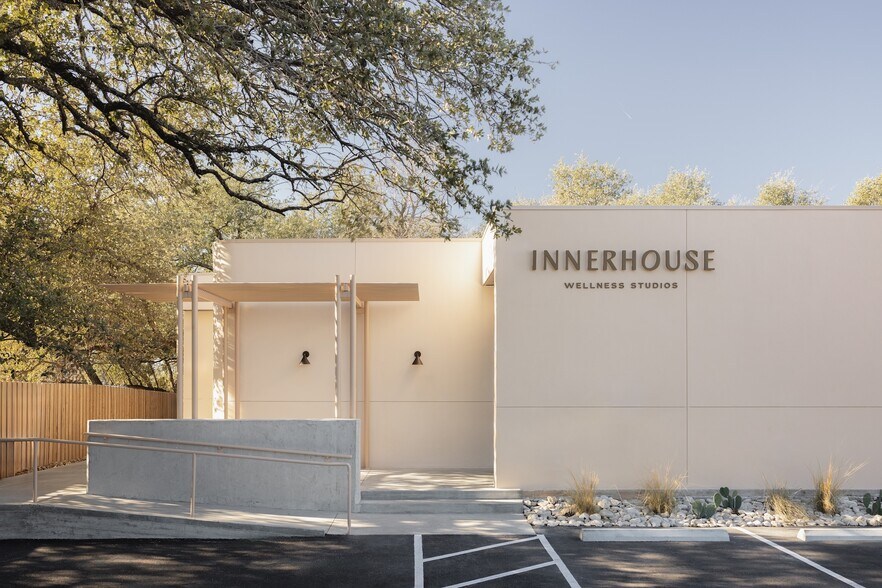 4043 Steck Ave, Austin, TX à louer - Photo principale – Image 1 sur 2