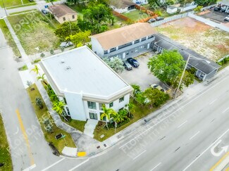 Plus de détails pour 5018 Pembroke Rd, Hollywood, FL - Logement à vendre