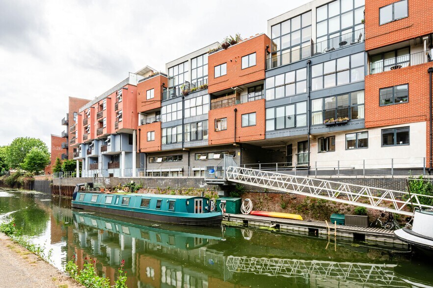 20 Copenhagen Pl, Londres à vendre - Photo de l’immeuble – Image 2 sur 9