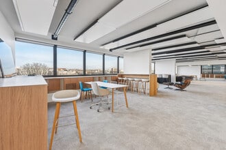 122 Rue Edouard Vaillant, Levallois-Perret à louer Photo intérieure– Image 2 sur 13