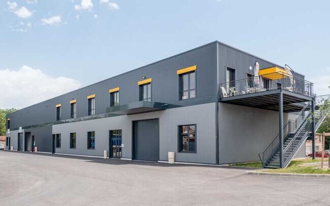 Plus de détails pour Bureau, Local d'activités à louer