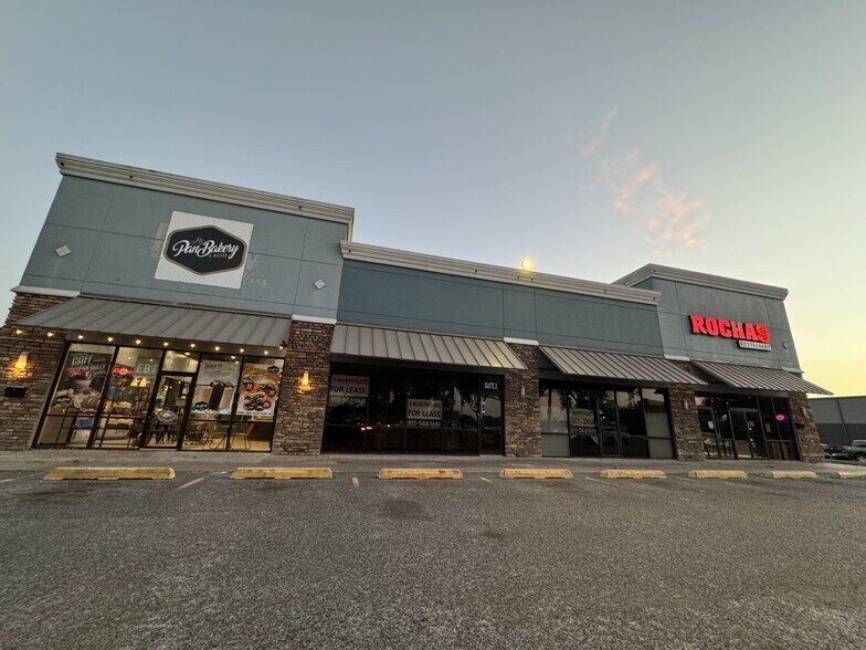 1402 S Jackson Rd, McAllen, TX à louer - Photo de l’immeuble – Image 3 sur 8