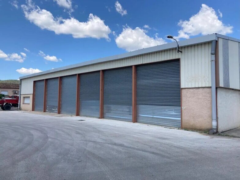 Bureau dans Flassans-sur-Issole à louer - Photo de l’immeuble – Image 3 sur 12