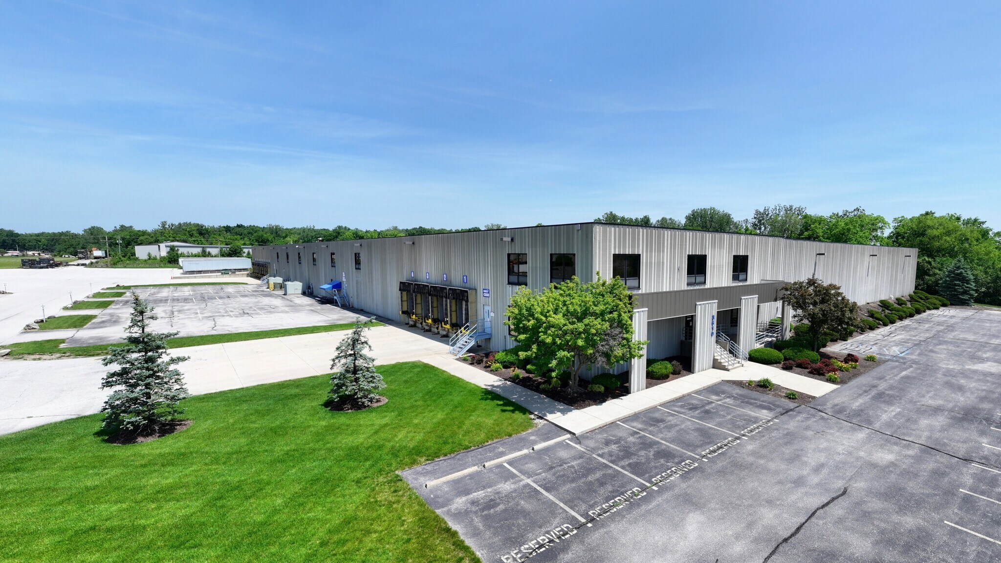 3610 Independence Dr, Fort Wayne, IN à vendre Photo de l’immeuble– Image 1 sur 18