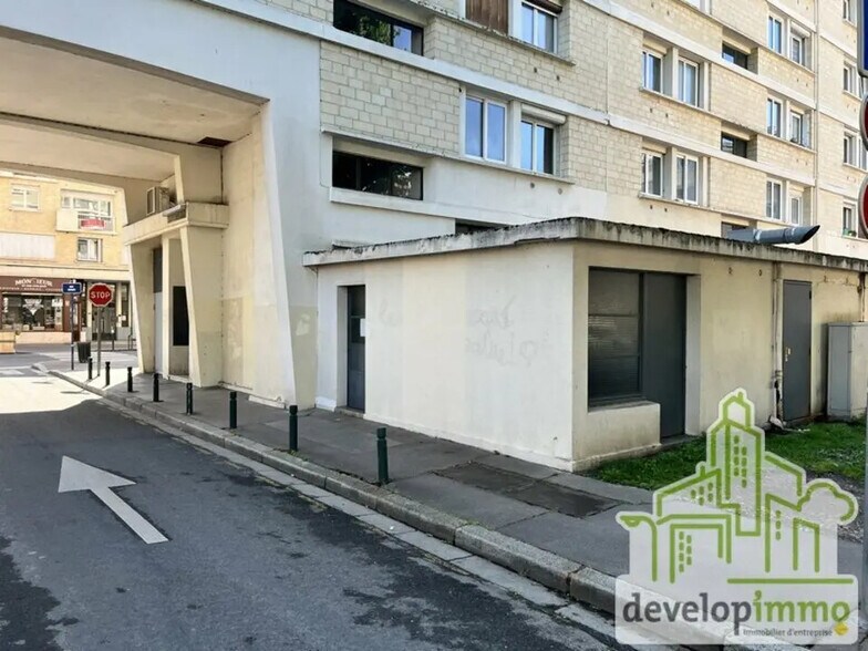 Local commercial dans Caen à louer - Photo de l’immeuble – Image 3 sur 9