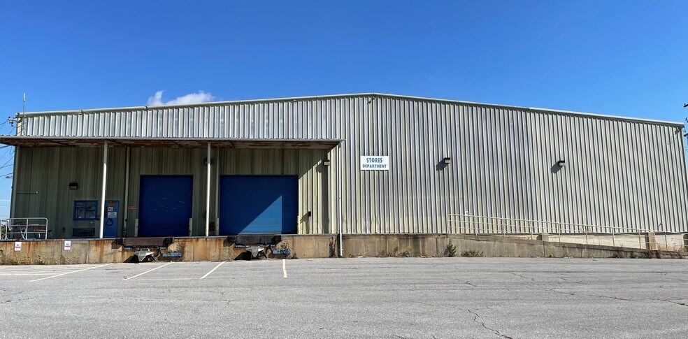 21200 Martinsburg Rd, Dickerson, MD à louer - Photo principale – Image 1 sur 2