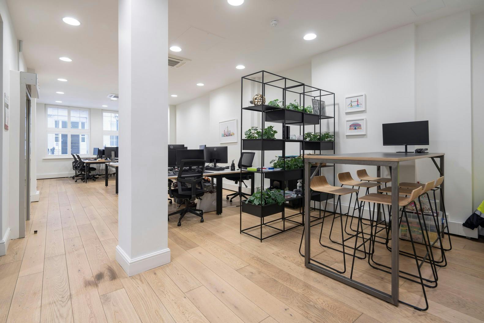 9 Warwick Ct, Londres à louer Photo de l’immeuble– Image 1 sur 19