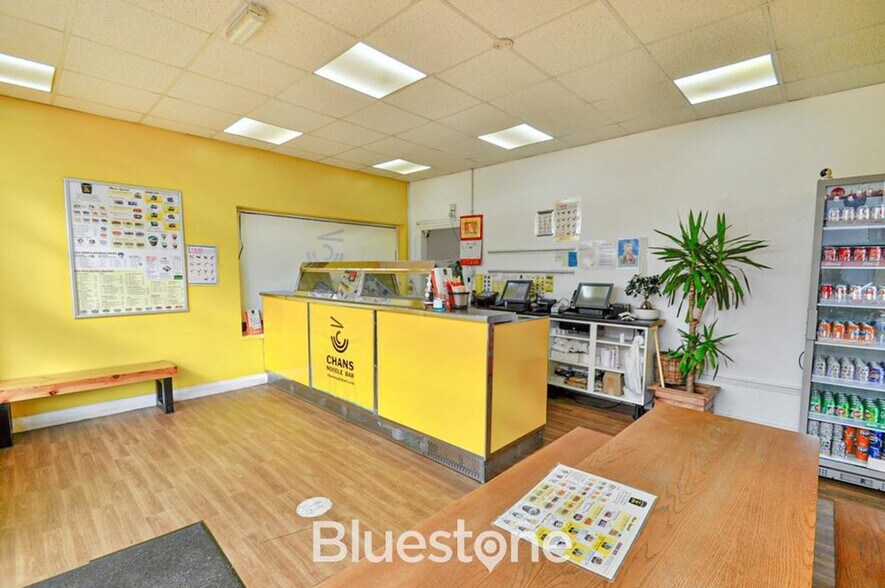 35A Commercial Rd, Newport à vendre - Photo de l’immeuble – Image 2 sur 15