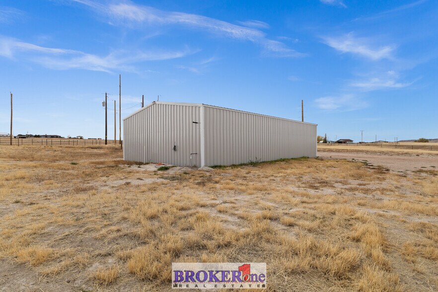 220 Highway 96, Douglas, WY à louer - Photo de l’immeuble – Image 3 sur 12