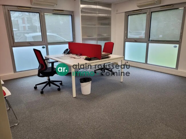 Plus de détails pour Bureau à vendre