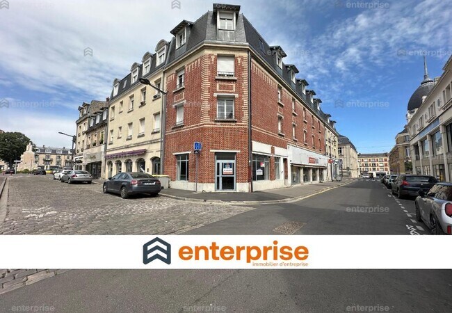 Plus de détails pour Local commercial à louer