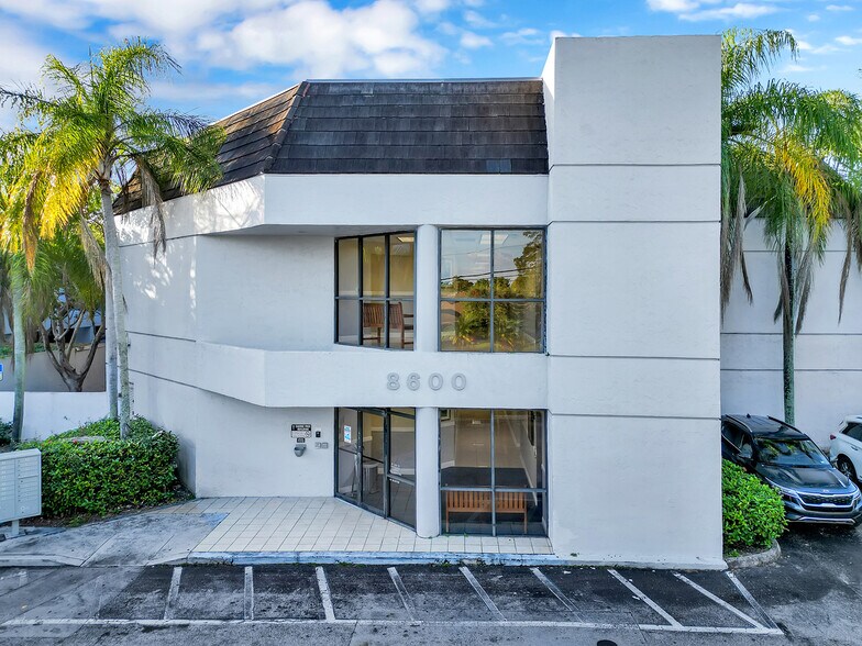 8600 SW 92nd St, Miami, FL à vendre - Photo de l’immeuble – Image 3 sur 8