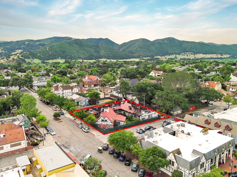 425 1st St, Solvang, CA à vendre - Photo de l’immeuble – Image 2 sur 5